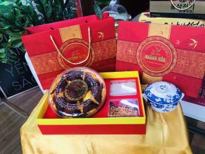 Cửa hàng bán yến sào ở Hà Nội