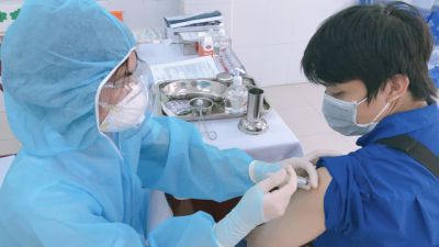 Tiêm Vaccine: Sau bao lâu mới sinh kháng thể? Vì sao phải tiêm đủ 2 liều?